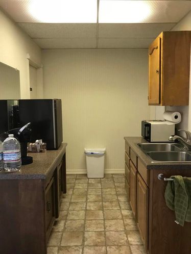201 E 2nd St, Grandview, WA 98930